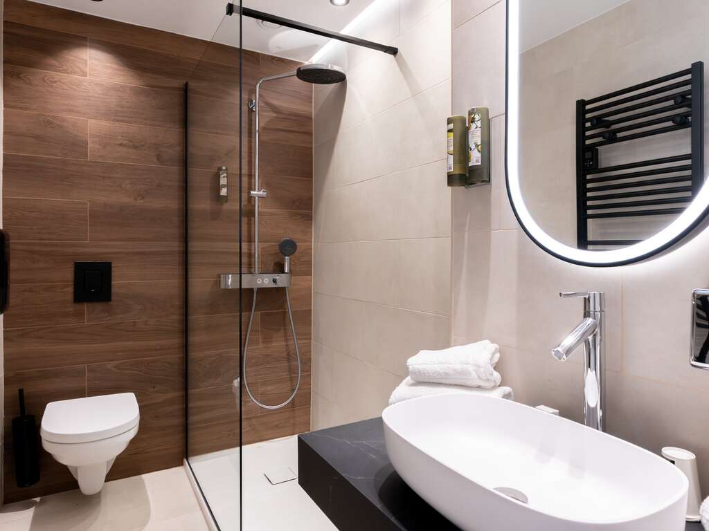 Sëjour en amoureux à Dinant avec Dîner et Surprises en Chambre ! - 3* - 18