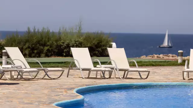 Profitez de Minorque dans un 4 étoiles avec vue mer et demi-pension incluse