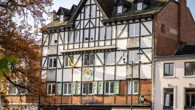 Estancia en un hotel histórico en Spa