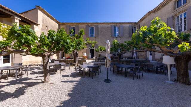 Pause détente avec massage dans un hôtel de charme à 1h30 de Marseille