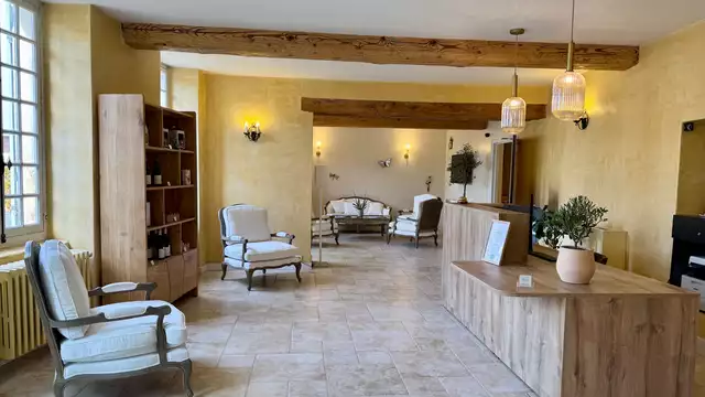 Charme provençal dans une batisse de charme