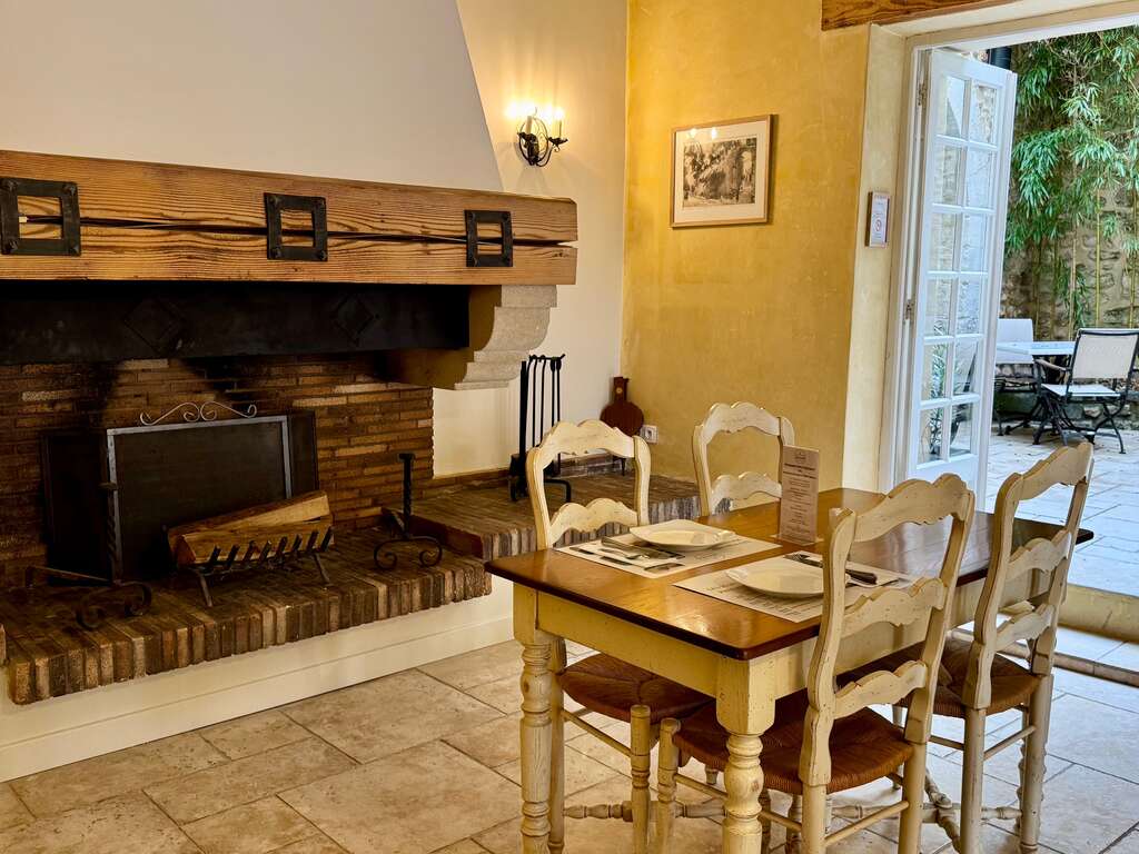Charme provençal dans une batisse de charme - 2* - 10
