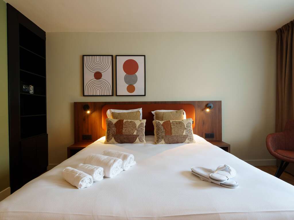 Parenthèse romantique à Dinant avec accès à l'espace détente - 4* - 5