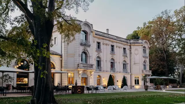 Vacances avec spa et dîner près de Montpellier