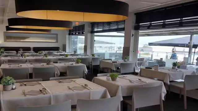 Estancia junto a la playa + almuerzo o cena en Nieuwpoort-Bad