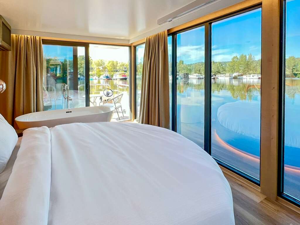 Charme et champagne depuis le lac de Torcy - 5