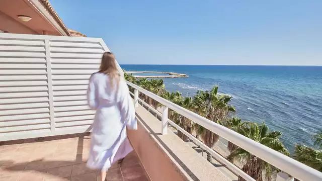 Gastro&Love in Sitges met toegang tot de spa en uitzicht op zee