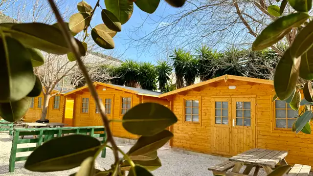 Escapada romántica en la Costa Blanca con desayuno, cava y más
