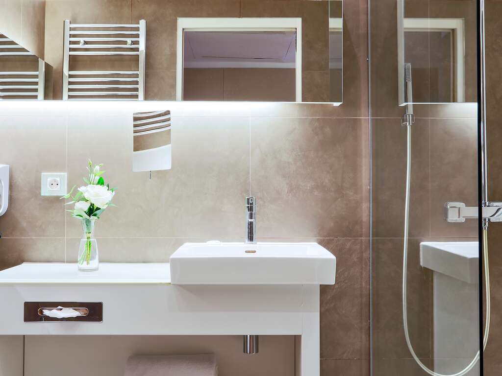 Romantisme et croisière à Paris - 4* - 9