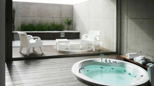 Noche de pasión en master suite con jacuzzi privado