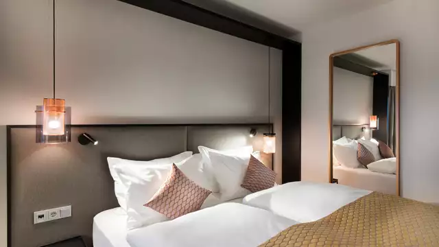 Spa-verblijf in Düsseldorf en boottocht op de Rijn