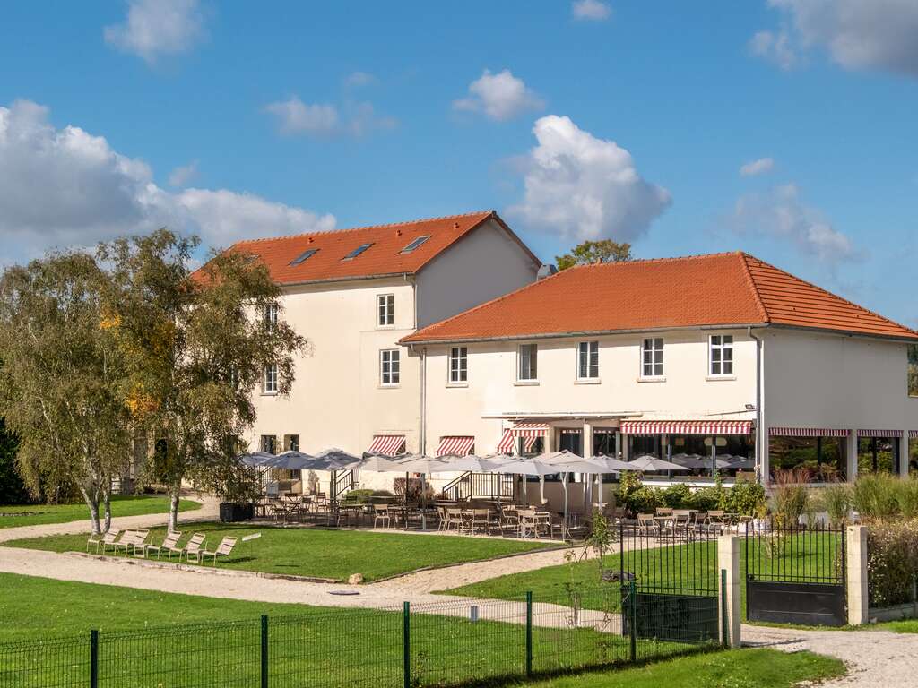 Escapade détente avec entrées au Parcours gymnastique dans l'eau (à 10 min en voiture) - 3* - 2