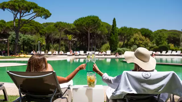 Riposo premium con aria atlantica nell'ambiente più elegante di Cascais
