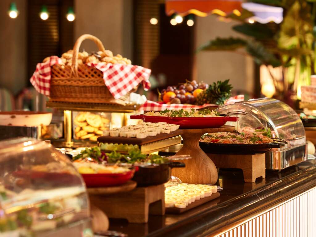 Découvrez le centre de Dijon avec cocktail de bienvenue - 4* - 5