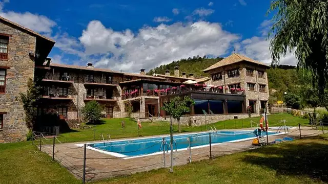 Escapada en pareja con acceso al spa en el Pirineo Aragonés