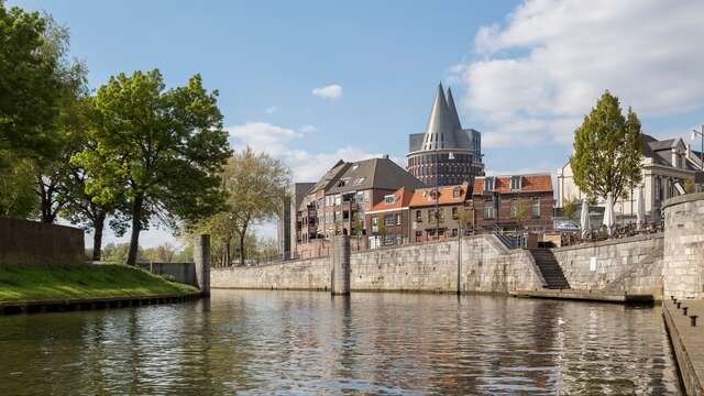 Deze zomer samen genieten in Roermond incl. parkeren & outletkorting!
