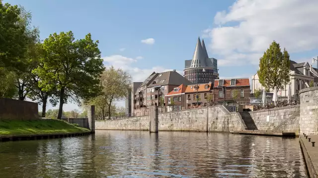 Deze zomer samen genieten in Roermond incl. parkeren & outletkorting!