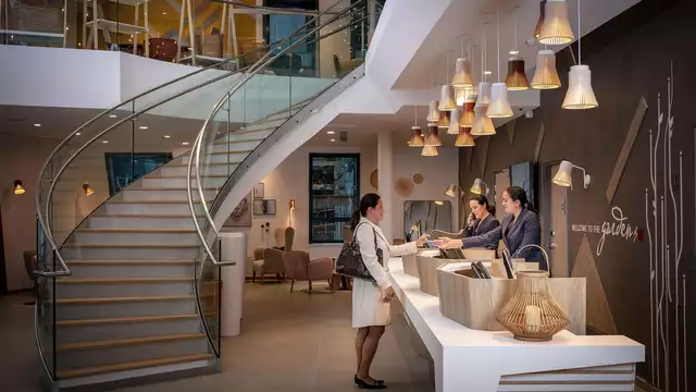Séjour moderne et confort haut de gamme aux portes de Paris à Massy