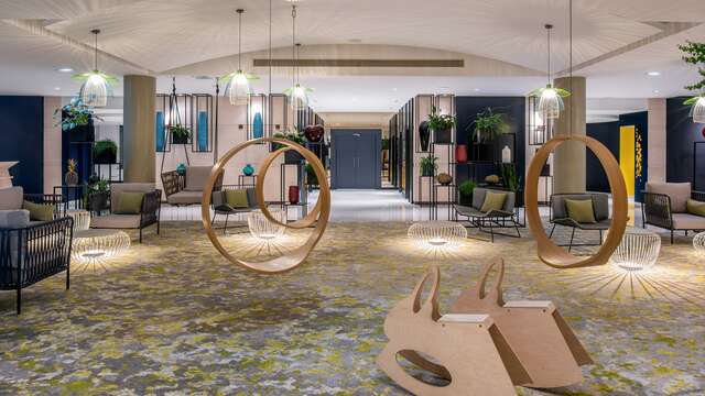 Jangle Hotel Paris CDG Airport