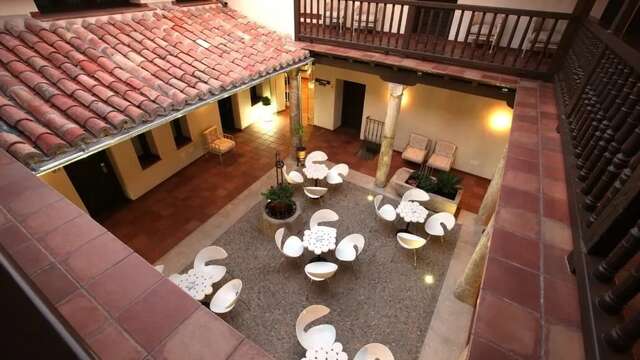 Evenia Alcala Boutique