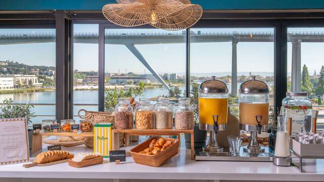 Golden Tulip Martigues