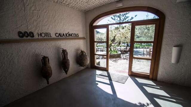 Sejour avec diner chambre vue montagne sauna a Roses sur la Costa Brava