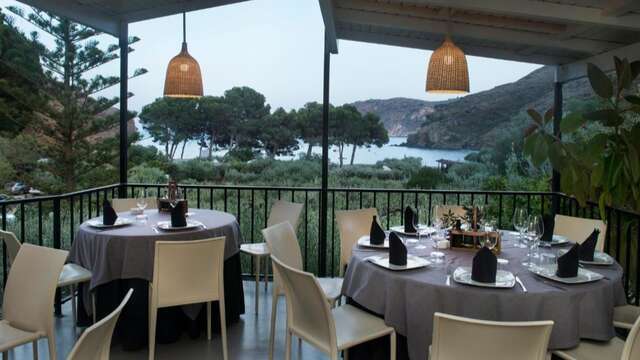 Sejour avec diner chambre vue montagne sauna a Roses sur la Costa Brava