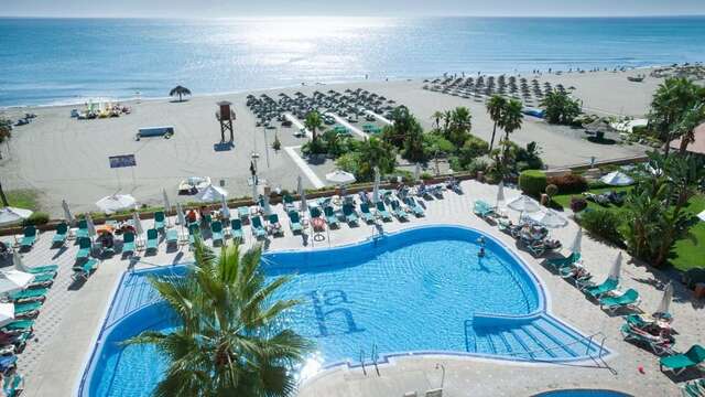 Escapade en demi-pension en chambre avec vue sur la Méditerranée à Torremolinos