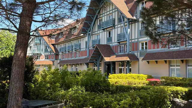 Estancia con spa y cena en un 4* cerca de París