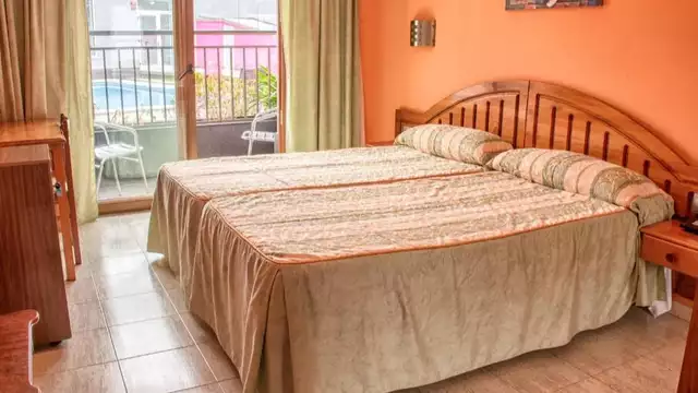 Escapada en pareja frente al mar con desayuno incluido