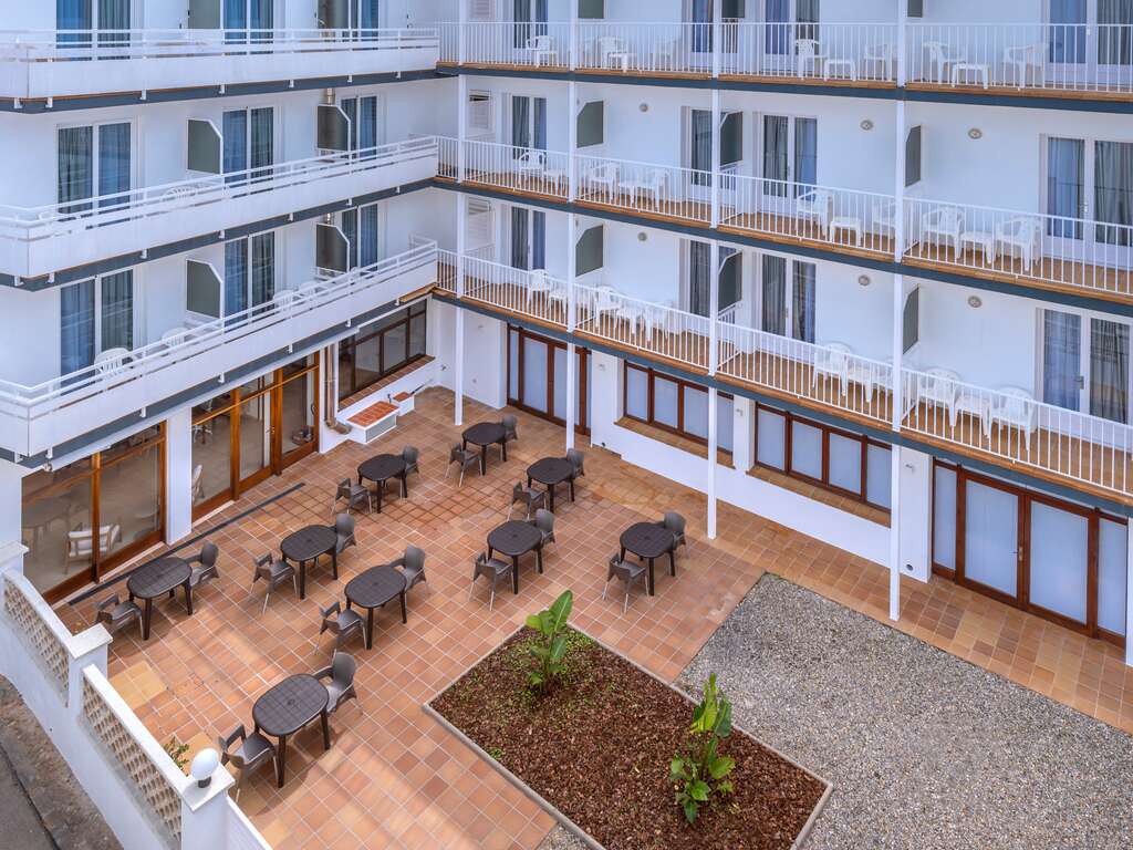Escapade Au Coeur De Tossa Del Mar Avec Petit-déjeuner Inclus (ref 54316)