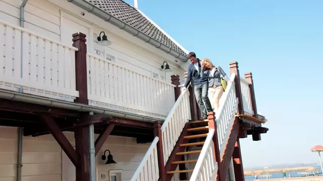 Week-end romantique à Huizen avec champagne et grasse matinée.