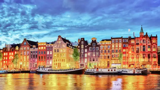 Disfruta de Ámsterdam con lujo junto a toda la familia