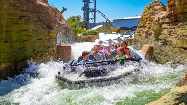 Estancia en Poitiers con entradas al Futuroscope