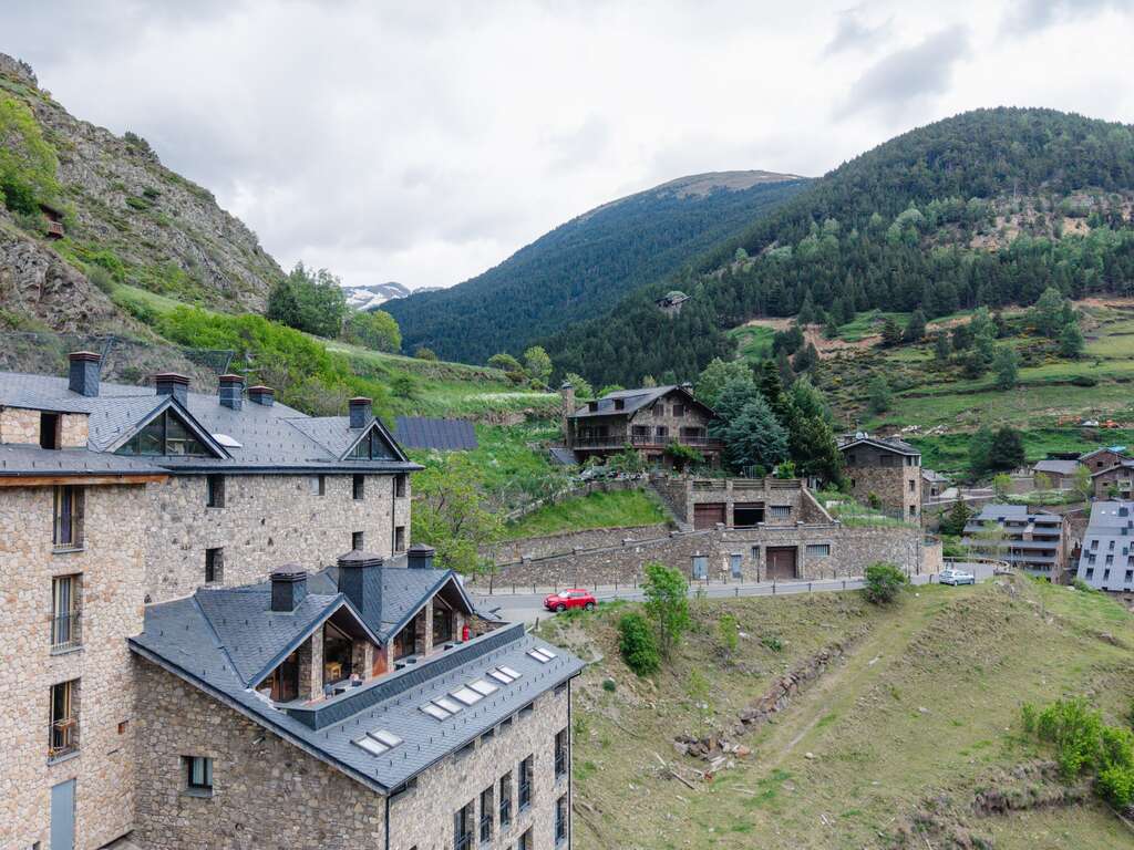 Escapade Romantique En Andorre Avec Demi-pension Et Une Bouteille De Cava - 3* (ref 54314)