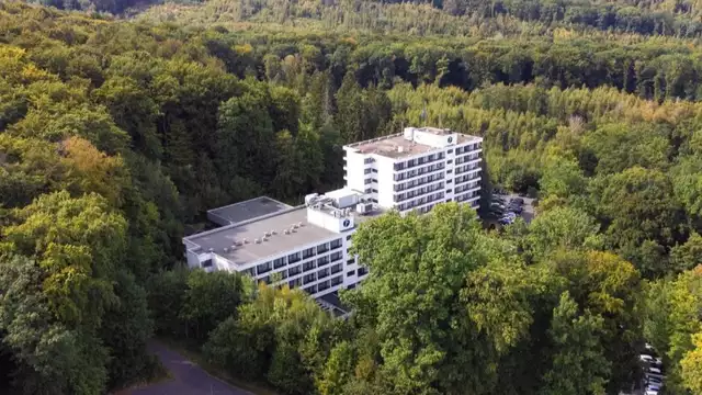Escapada romántica con cava en el Parque Natural de Arnsberg