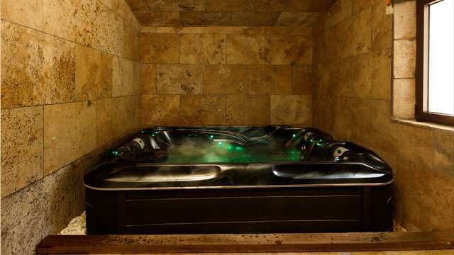 Totale ontspanning aan de Costa Brava met diner en privéjacuzzi