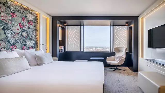 Due notti d'estate con accesso alla spa con vista panoramica nel quartiere Louise