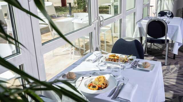 Escapada gourmet con cena de 3 platos y acceso al spa en Tours