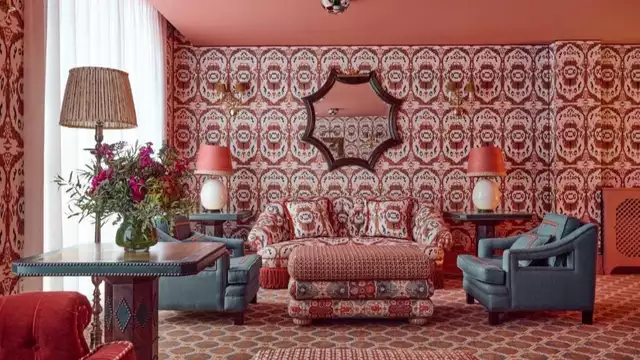 Lujo y elegancia en un hotel boutique del centro de Sevilla con copa de bienvenida