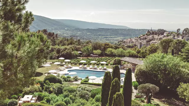 Charmante 5-sterrenervaring met zwembaden, spa, restaurant in de Luberon, op 1u20 van Marseille