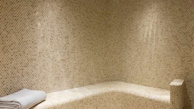 Estancia relajante en junior suite en un hotel de 5 estrellas con acceso al spa en Nîmes