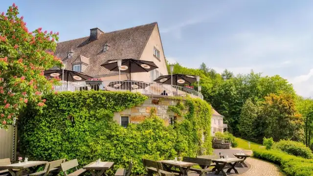 Ontspannend uitje aan het Henne meer met diner