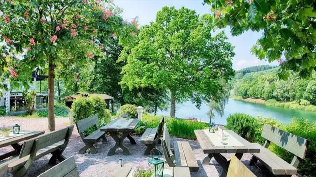 Rilassati nella regione del Sauerland con una cena e spa