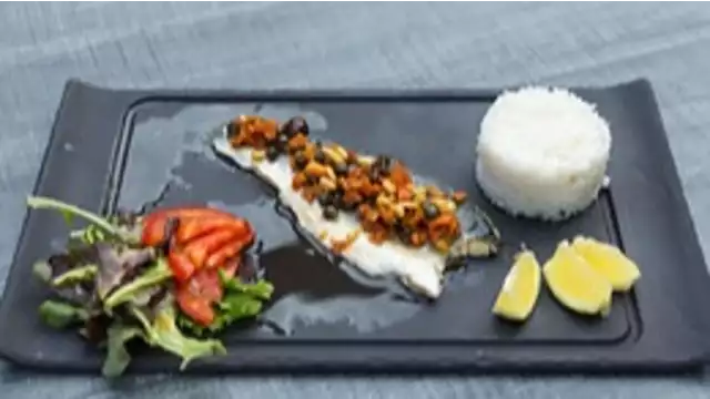 Estancia perfecta con masaje y cena en la encantadora Sète