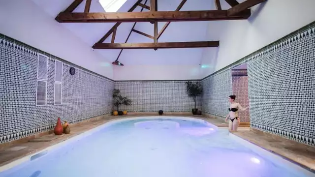 Estancia con desayunos, spa y piscina en el centro de Francia