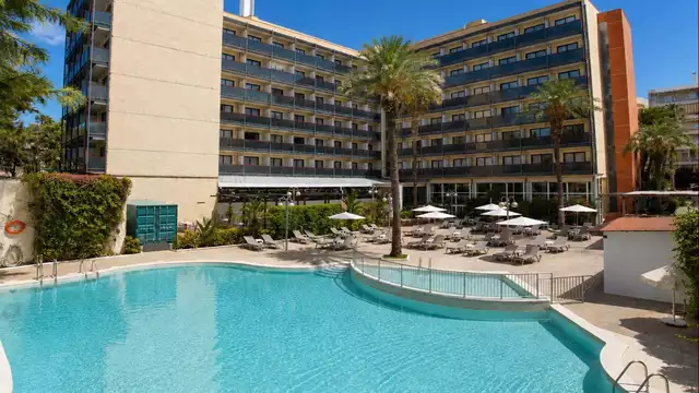 Vieni a Salou per goderti le spiagge con cena e spa