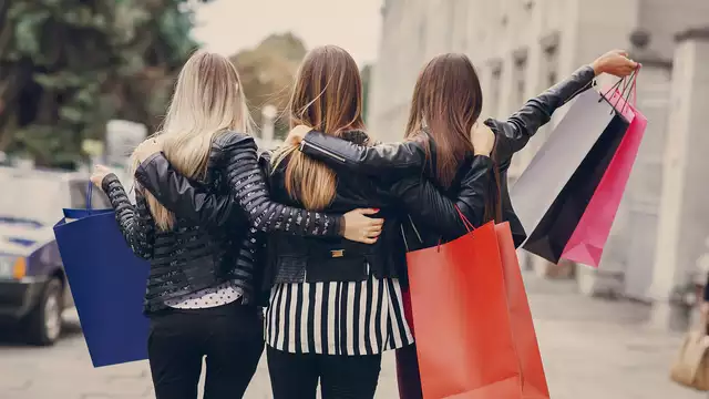 Shopping de grandes marques et plaisirs culinaires à Lelystad