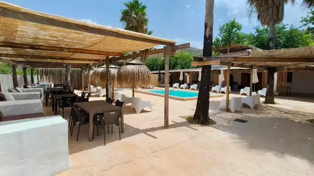 Escapada Chill-Out Relajate en un Bungalow con hidromasaje privado