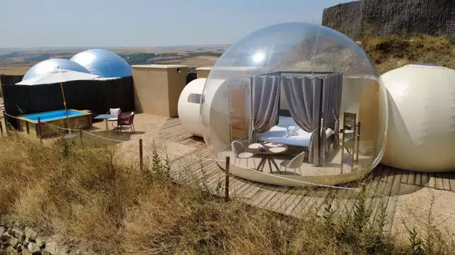 La Rioja dans son intégralité : visite de cave, dégustation, dîner et bouteille de vin avec piscine privée
